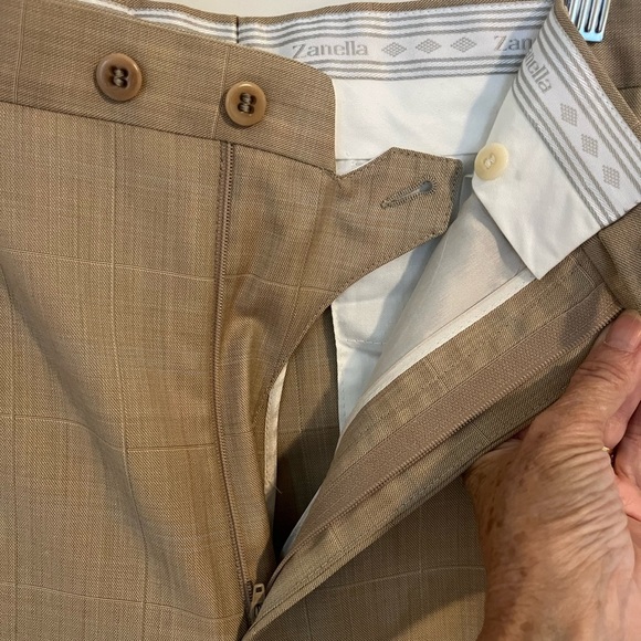 Zanella SHORT Elegant Pleated Tan plaid Pleated Trousers 34X26 - Picture 4 of 13